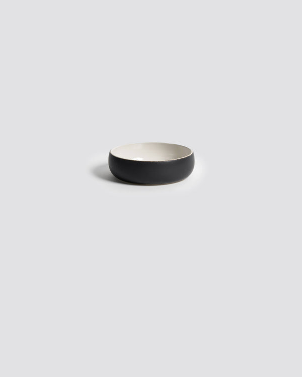 Stoneware Tapas Bowl | Matte Black/Shiny White